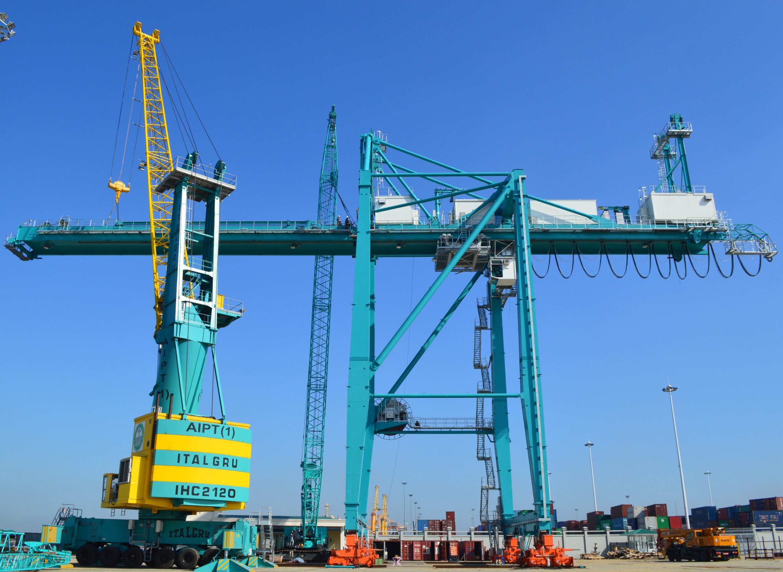 Assemble STS crane in Myanmar