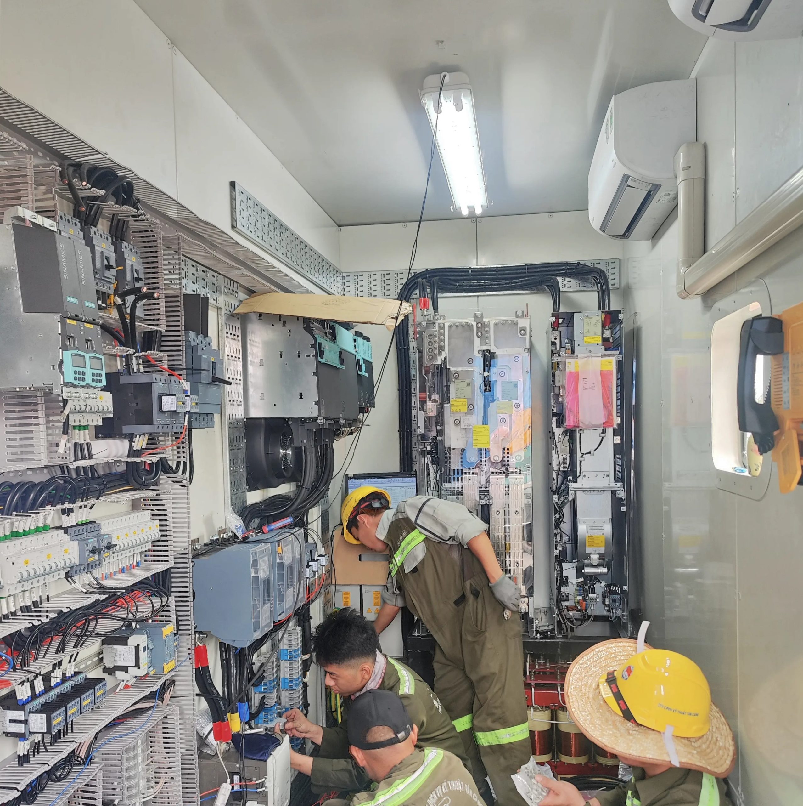 Construction of RTG crane system