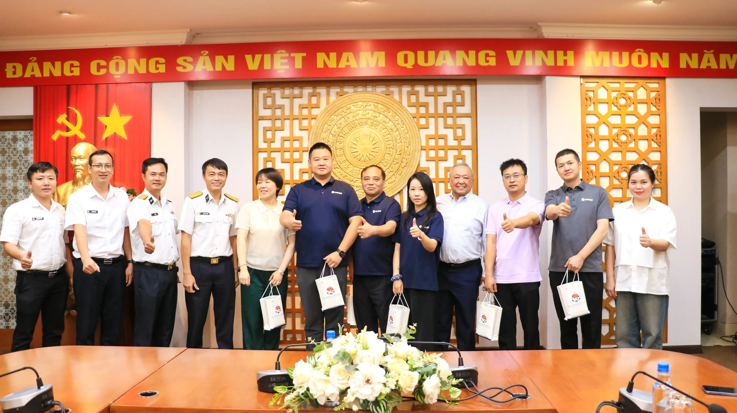 Kỷ niệm DVKT và đối tác